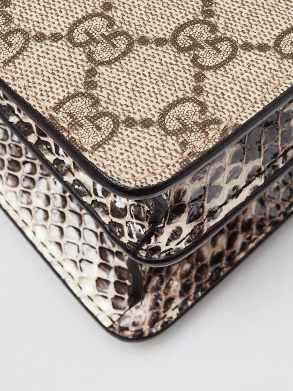 Gucci Beige GG Supreme Coated Canvas and Python Embroidered Dionysus Small - Picture 4 of 12